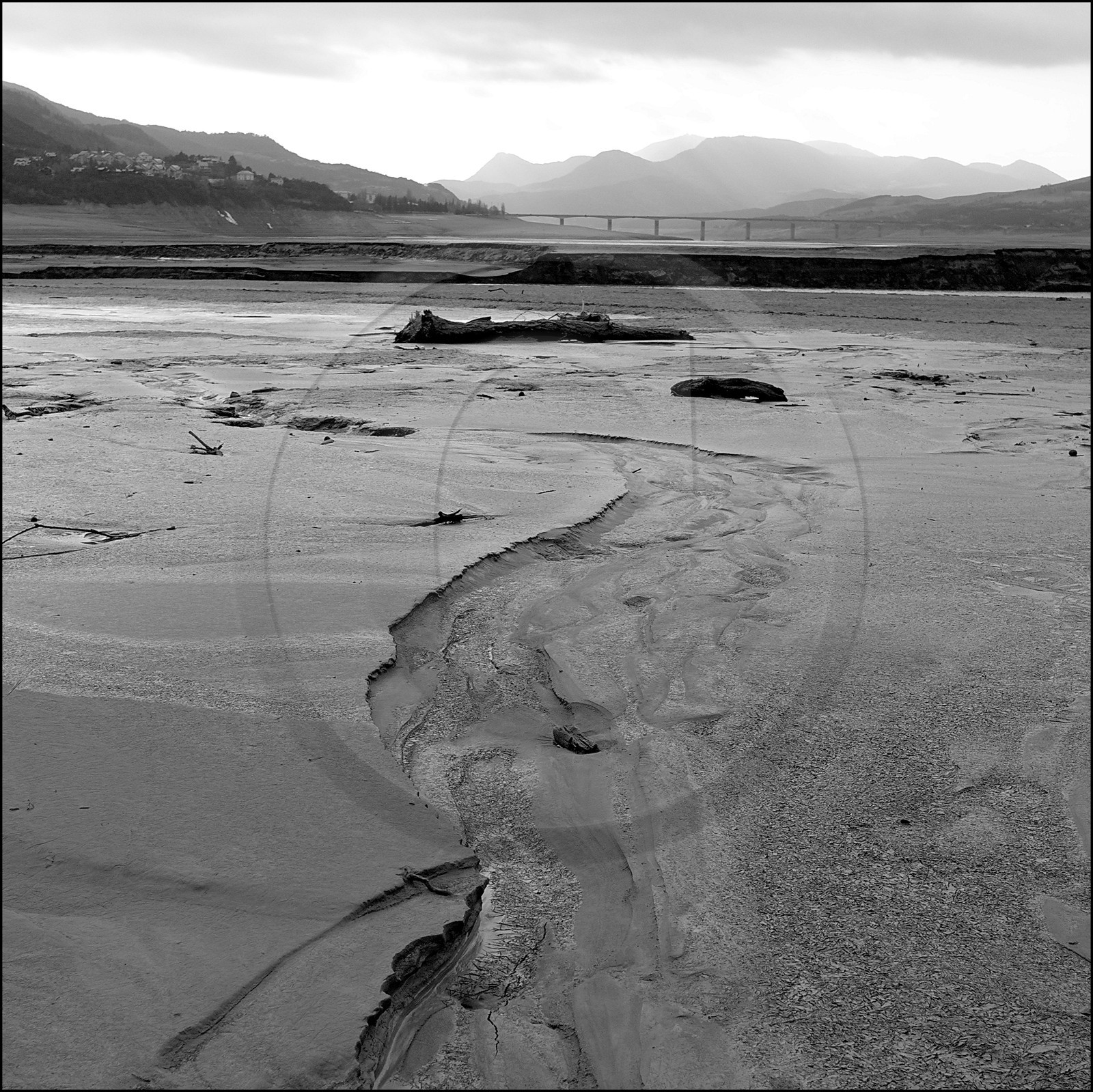 Serre-Ponçon, basses eaux