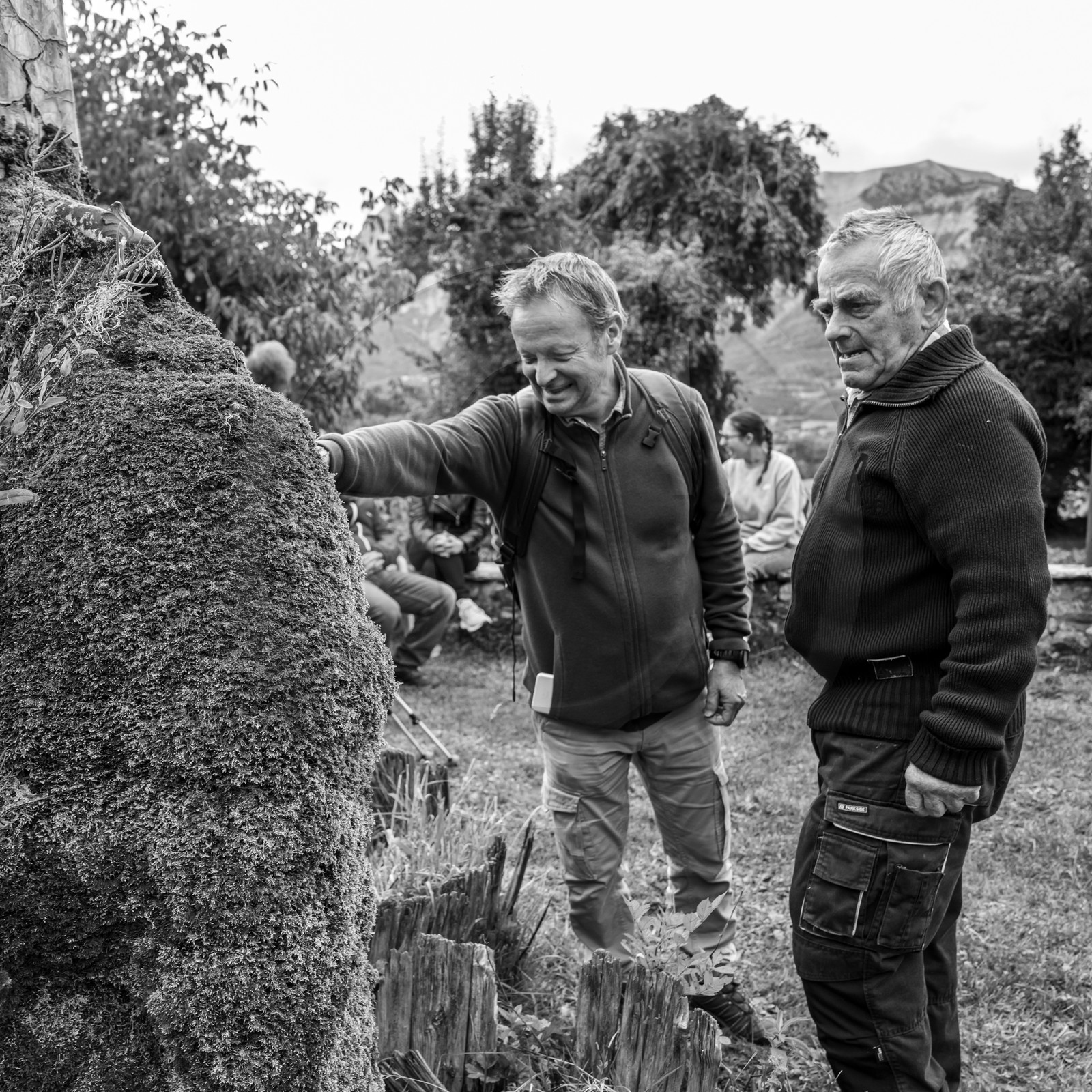 25 septembre 2024 : Promenade en joelette avec Bruno, accompagnateur en montagne et des élèves du lycée Sévigné de Gap